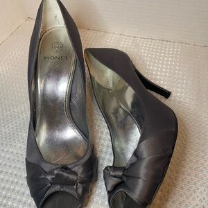 Monet Women's dark gray Peep Toe Heels